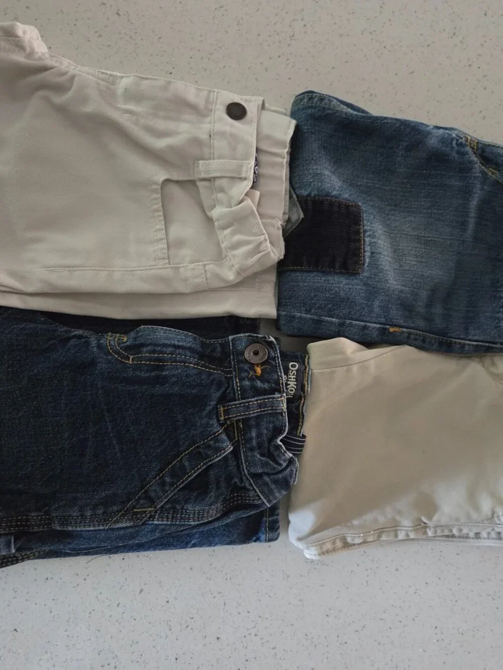 Set of boy's pants 4T,Gymboree, Nautica, OshKosh. All in an excellent condition.